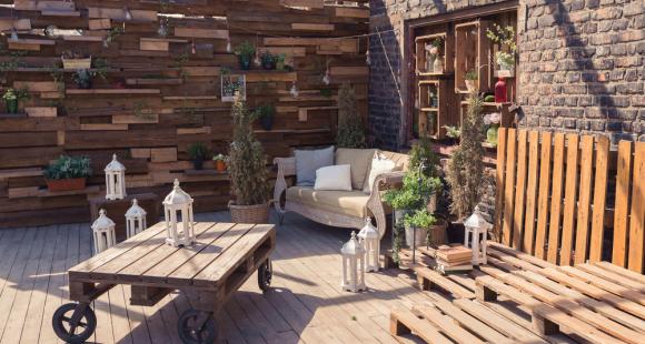 Concevez vos meubles extérieurs en bois de palette !